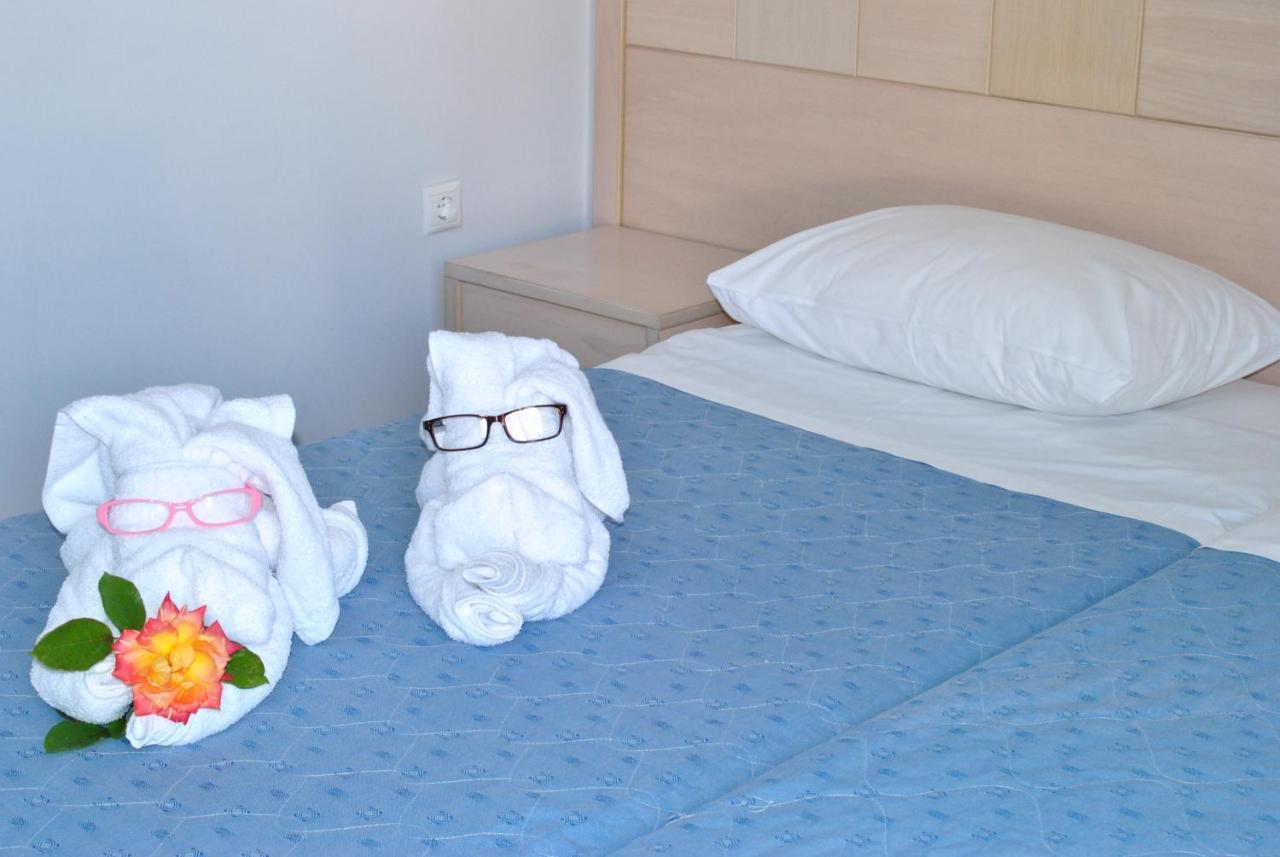 Hotel Aris Tolón Esterno foto