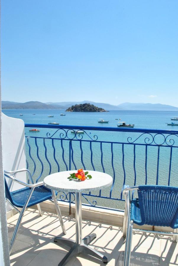 Hotel Aris Tolón Esterno foto